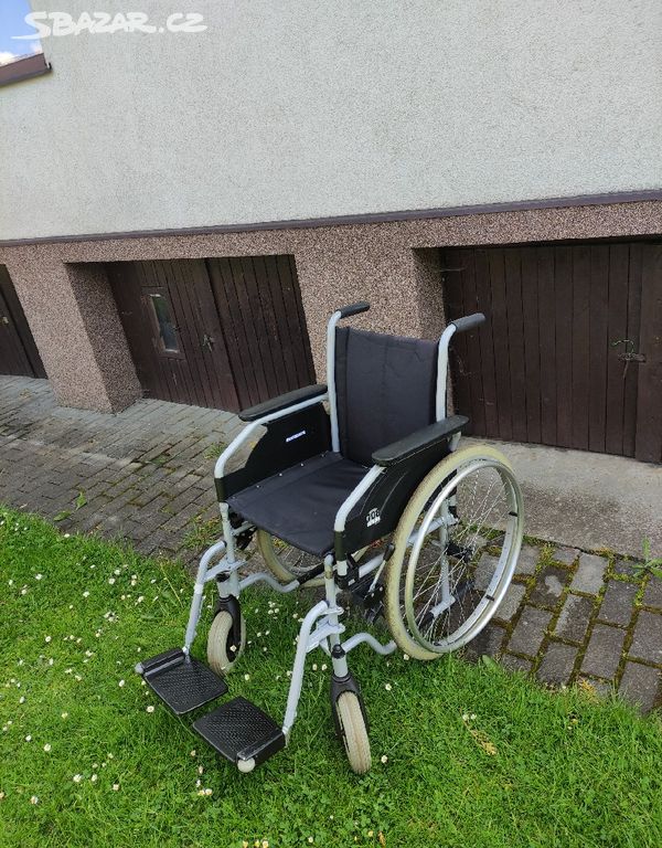 Invalidní vozík Delight 708