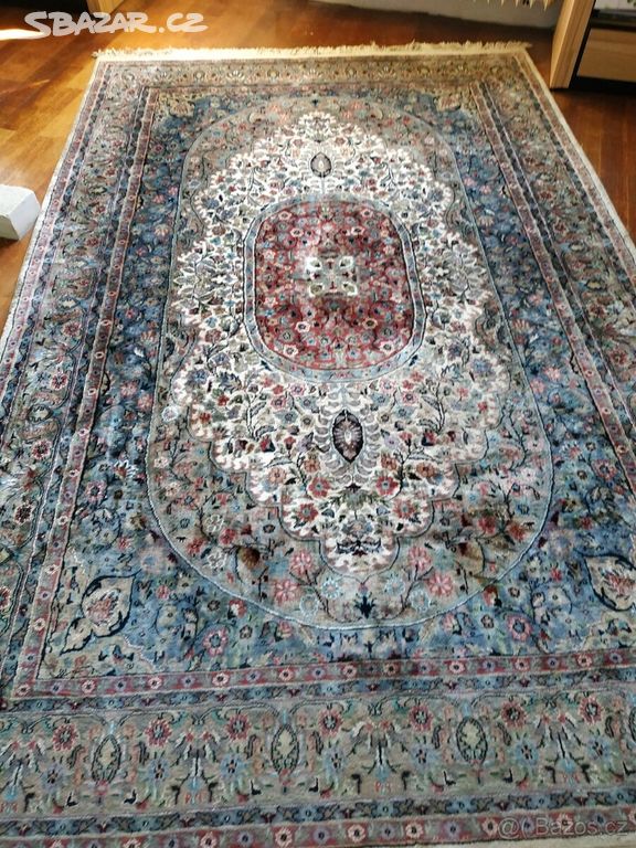 Perský koberec 185x285cm