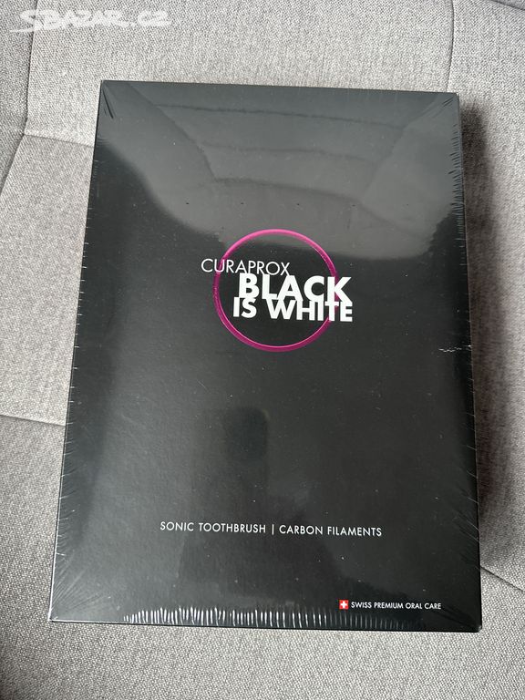 Curaprox hydrosonický zubn kartáček Black is White