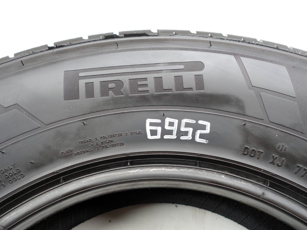 Celoroční pneu 215/75/16C Pirelli 4ks P6952