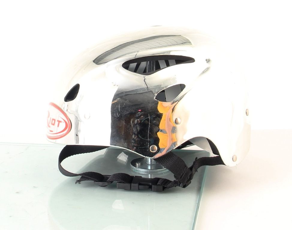 Nová vodácká helma/přilba na vodu RIOT S/M