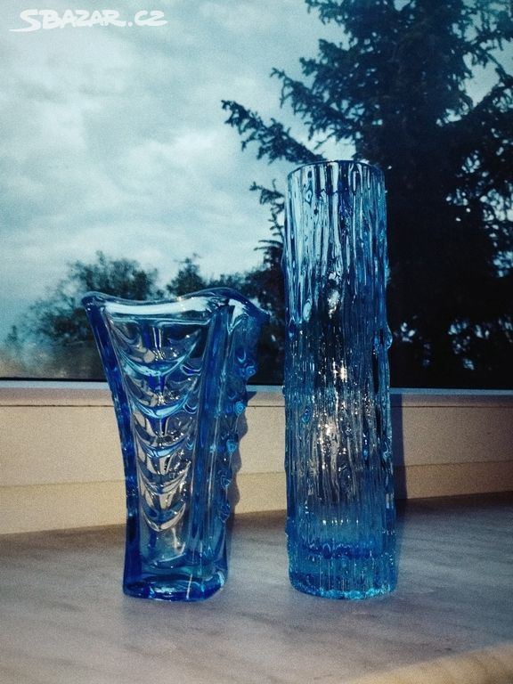 2 Starožitné vázy návrh od Václava Hanuše