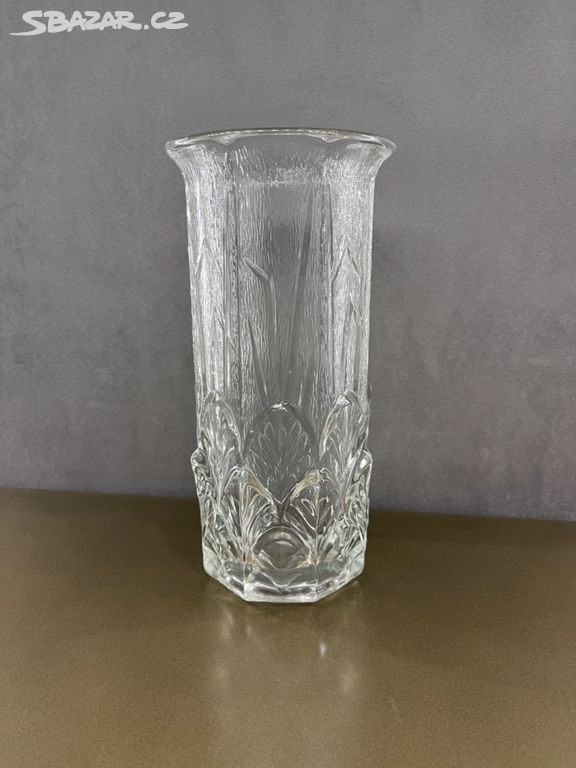 Váza - těžké lisované sklo ve stylu ART DECO