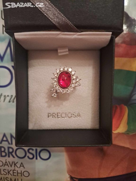 Nový prsten Camellia s českým křišťálem Preciosa