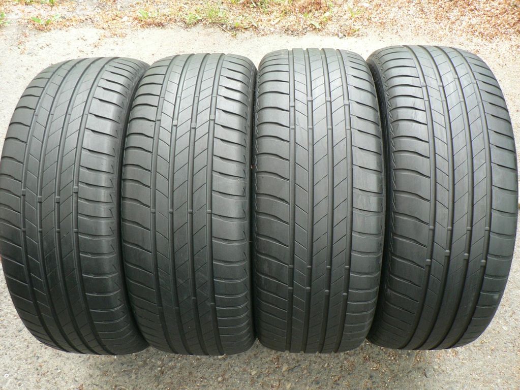 215 55 17 letní pneu R17 Bridgestone 215/55/17