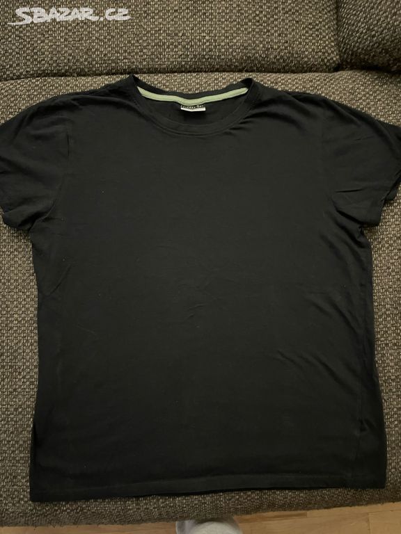 Panské tričko velikost XL