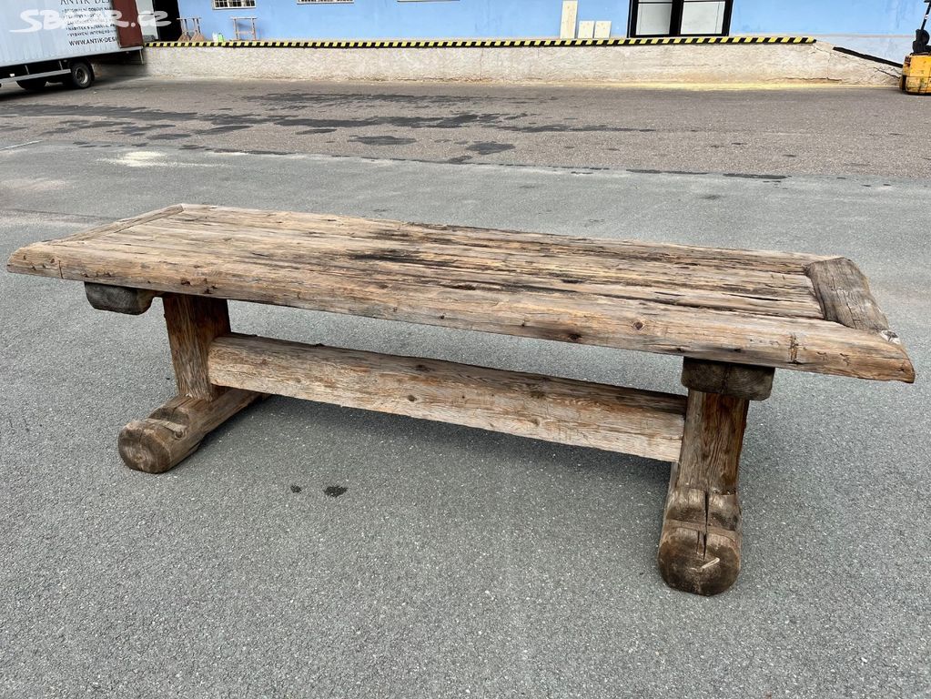Starý stůl z masivu - délka 300cm