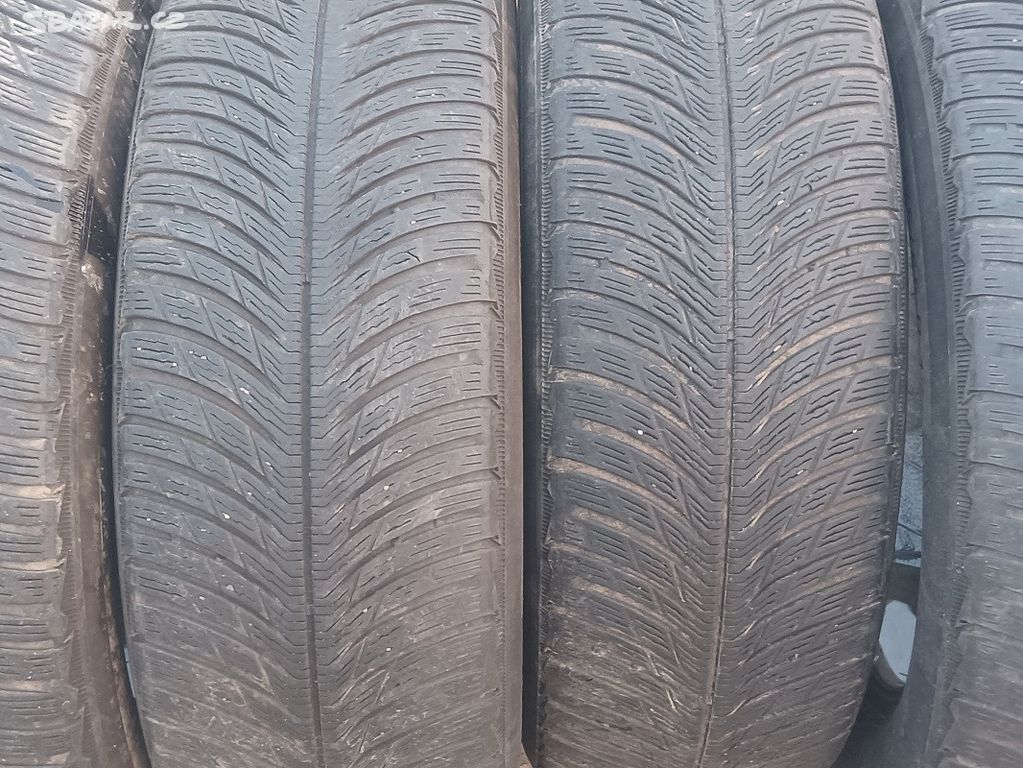 235/65 R17 104H 4X zimní pneumatiky Michelin