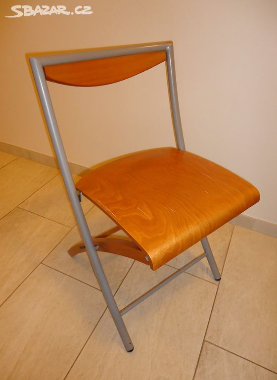 Skládací dřevěná židle s kovovou konstrukcí - 2 ks