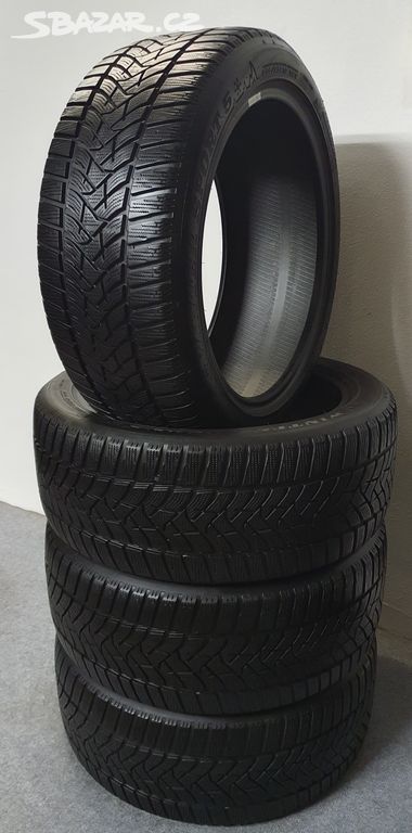 4x -- 235/45 R18 Zimní pneu Dunlop WinterSport 5 -