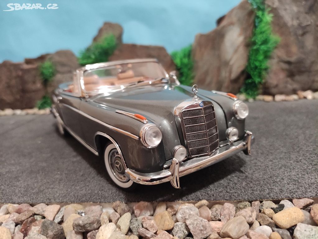 prodám model 1:18 Mercedes Benz 220SE