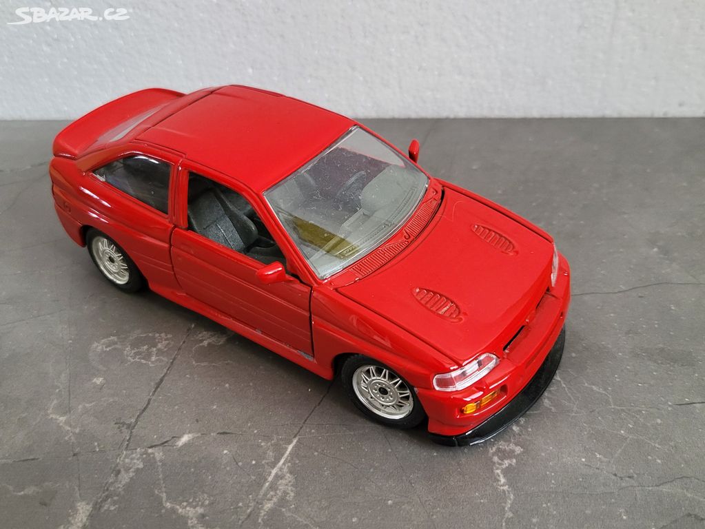 Model auta Bburago Ford Ecsort RD Cosworth