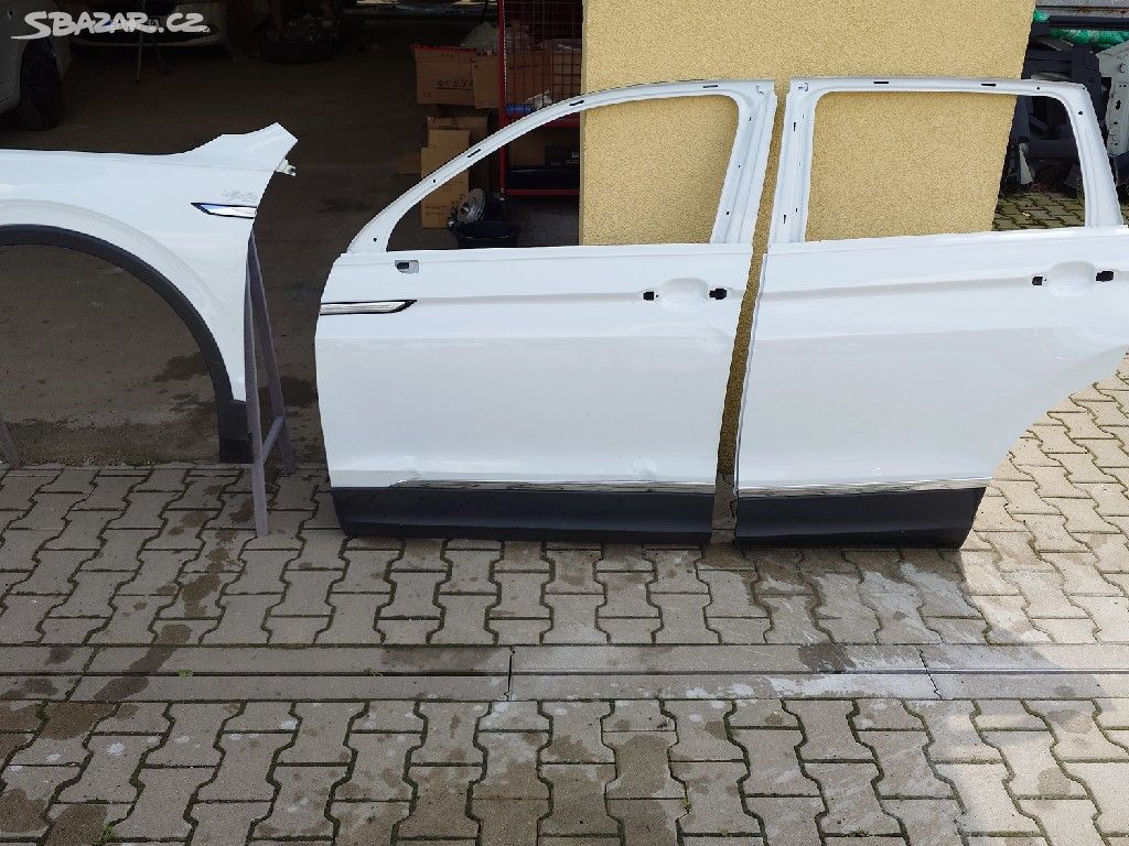 VW Tiguan 2 všechny dveře, blatník (lift)