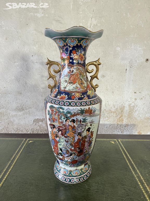 Orientální malovaná váza (102033)