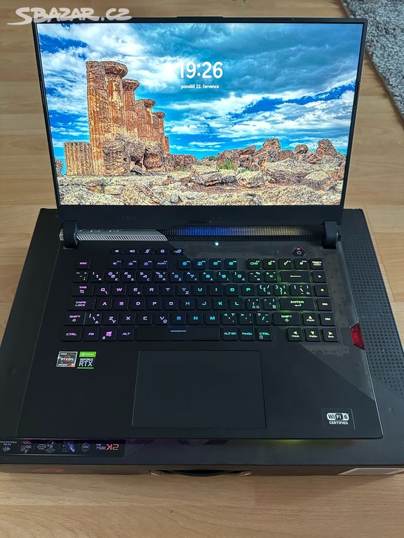 Asus ROG Strix SCAR 15 (Ryzen 9 5900HX, RTX 3080)