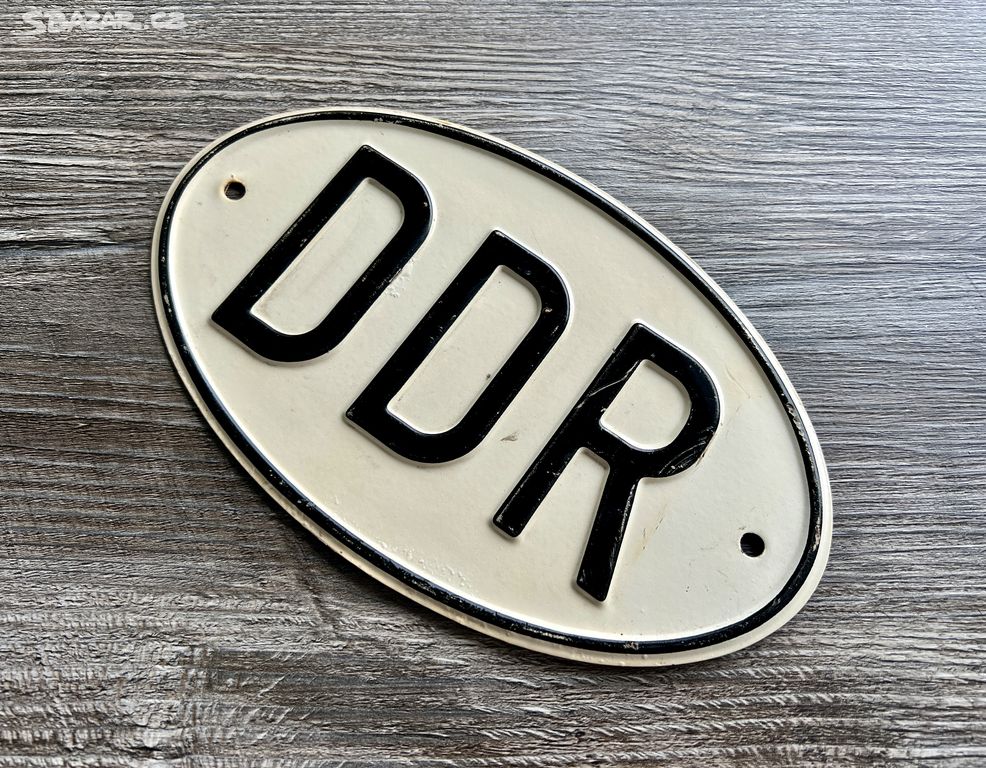 Nepoužitá dobová plechová cedulka DDR