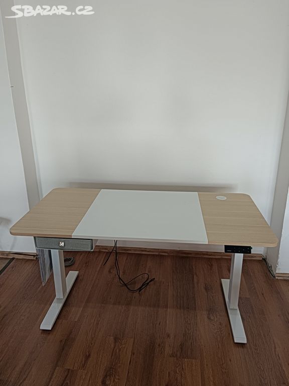NOVÝ výškově nastavitelný stůl MAIDESITE 140x70 cm