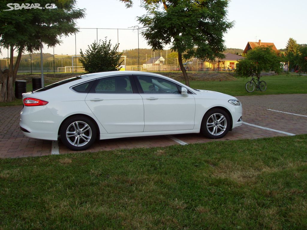 Ford Mondeo 2.0tdci 110kw ,navigace, tažné za´ř.