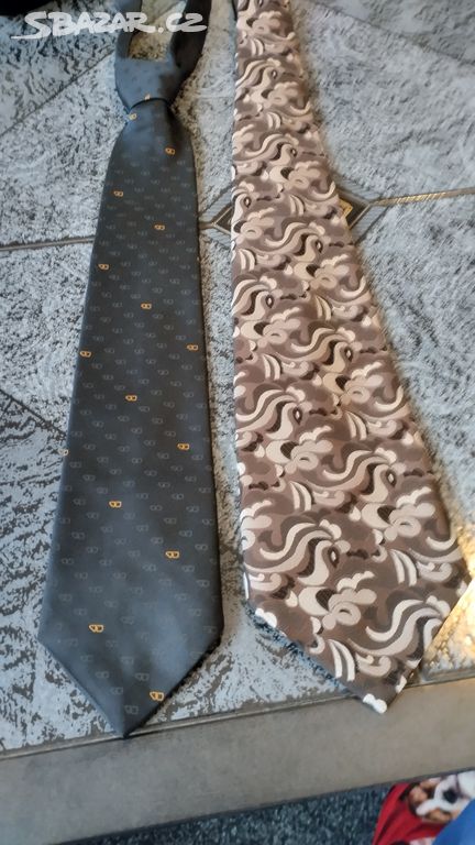 Pánské kravaty  2 ks -  jedna cena.