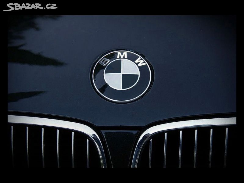 BMW znak 82mm / 74mm - černo bílý