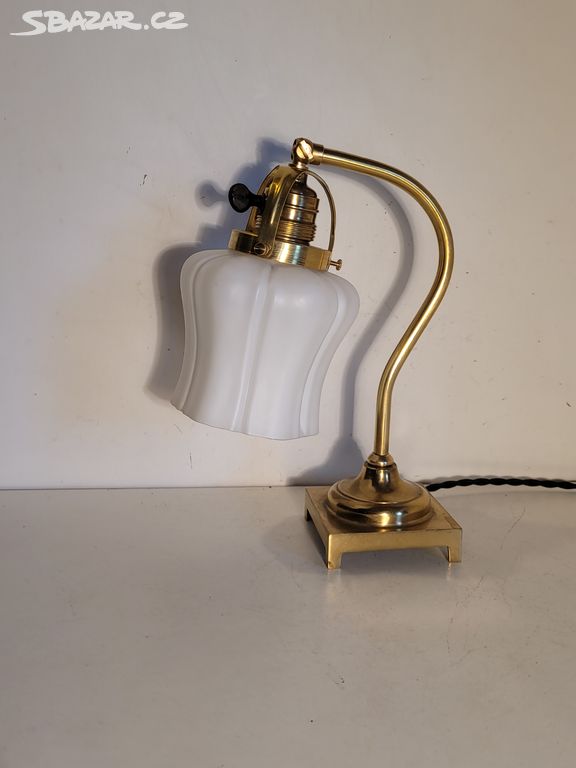 mosazná drobná stará lampa lampička, bílé stínidlo