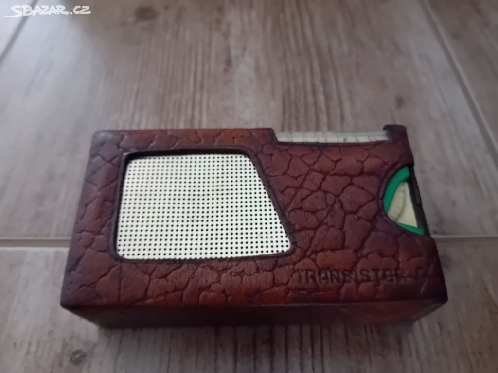 Retro rádio Tesla Tranzistor