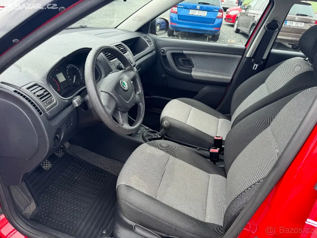 Škoda Fabia II 1.4 16V, 117 tis km, 1.Majitel, ČR - fotka 5