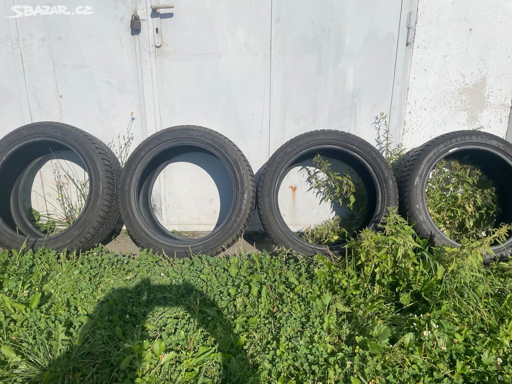 Zimní pneu GOODYEAR ULTRAGRIP PERFOR 225/45R17 91H