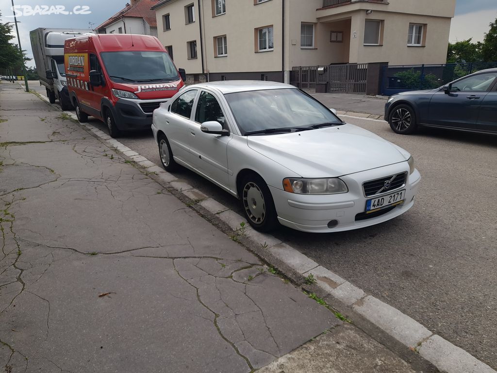 Volvo S60 2.4D, Po Servise