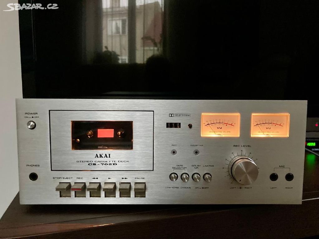 Akai tape deck - top stav