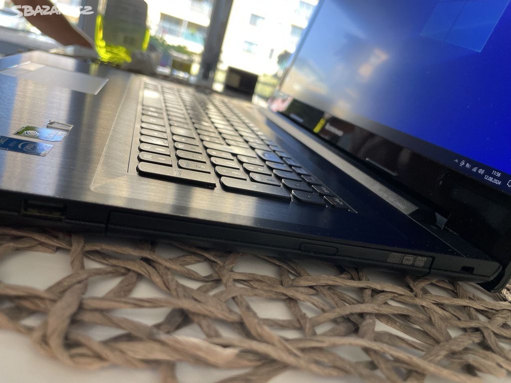 Prodám velký notebook Lenovo IdeaPad Z70-80