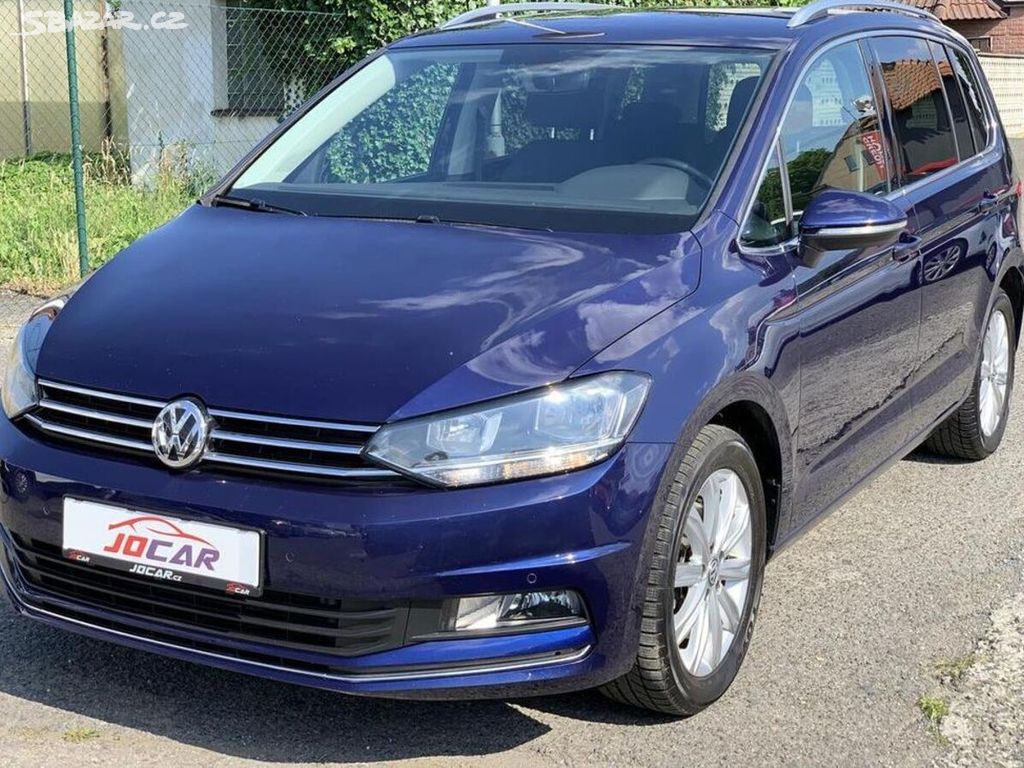 Volkswagen Touran 2.0TDi 110kw HIGHLINE 7 MÍST