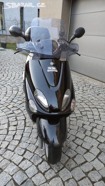 Skútr Yamaha - YP125E MAJESTY 125 (11/2005)