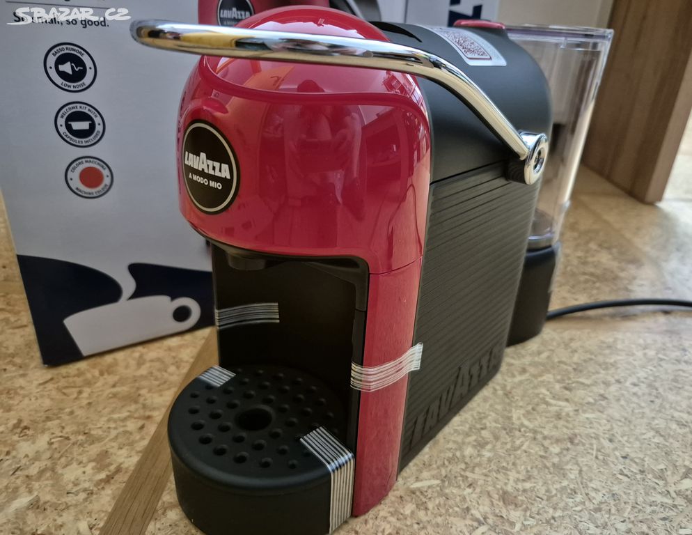 Kávovar Lavazza A Modo Mio Jolie na kapsle