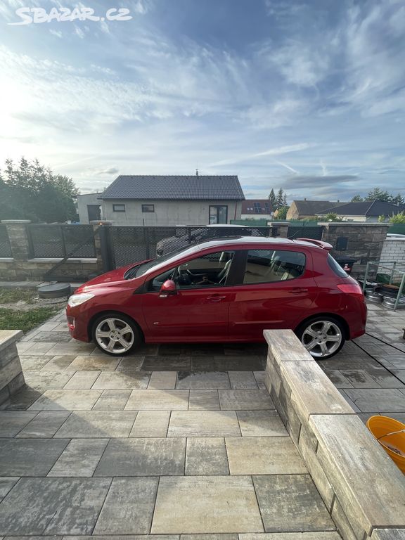 Peugeot 308 GTI 1.6 THP 147KW, 200 koní