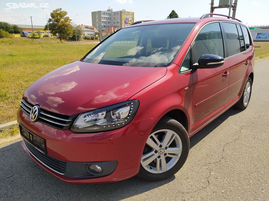 VW Touran 1.2 TSi, digiklima, xenony, led denní