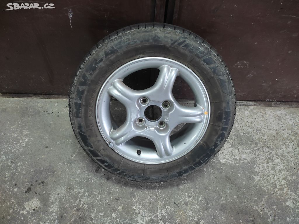 HYUNDAI SONATA ALU KOLO REZERVA 205/60R15