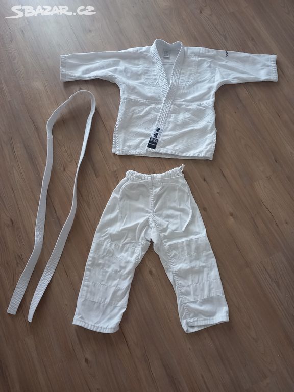 Kimono na judo, značky Outshock, vel. 130