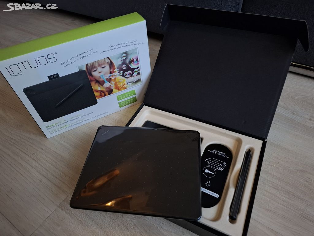 Grafický tablet WACOM INTUOS Small Black