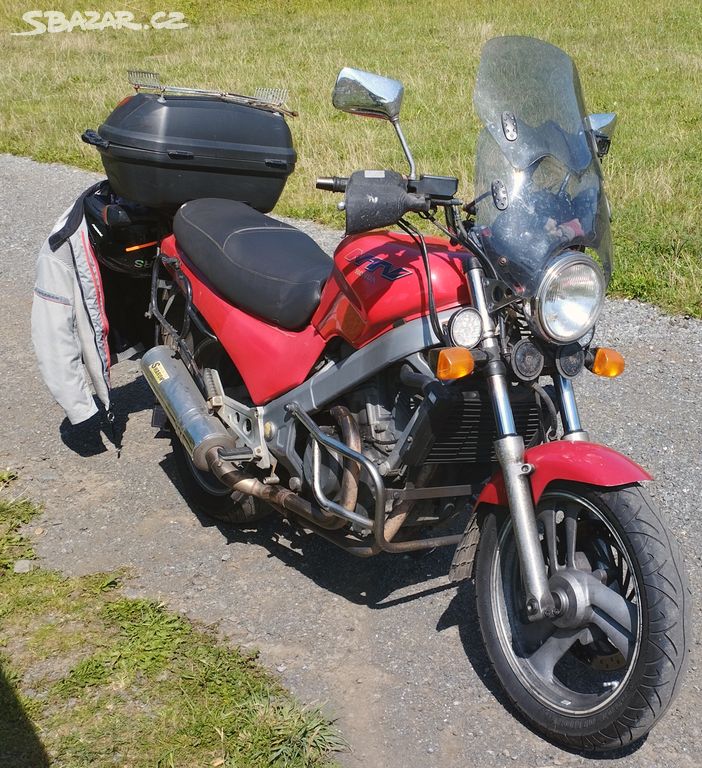 Honda NTV650 REVERE