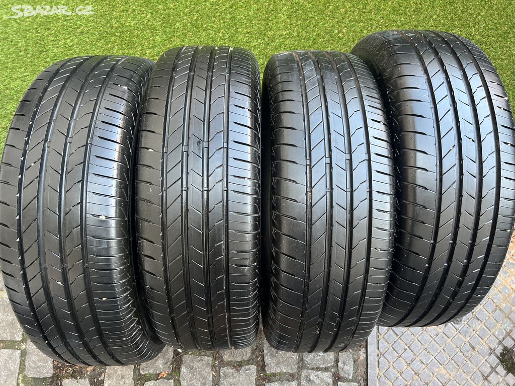 225 65 17 R17 zánovní letní pneumatiky Bridgestone