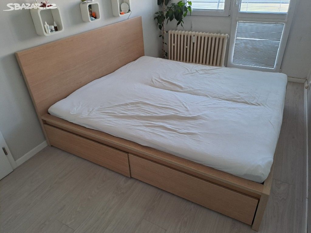 IKEA Malm postel