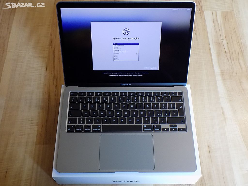 Apple MacBook Air 13,3" (2020) / M1 / 256GB / CZ