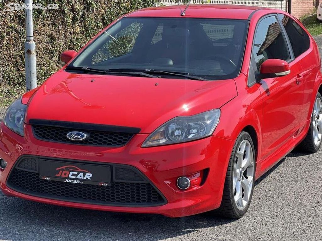 Ford Focus ST 2.5i V5 166kw RECARO ALU manuální