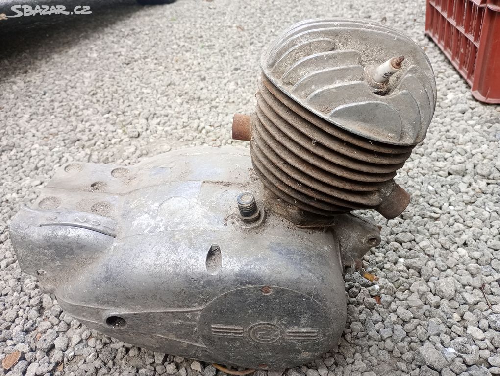 Motor z ČZ 125