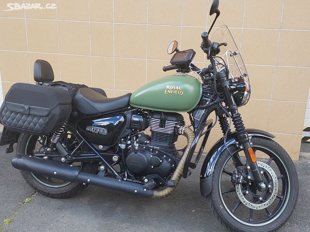 Royal Enfield Meteor 350 Fireball Matt Green