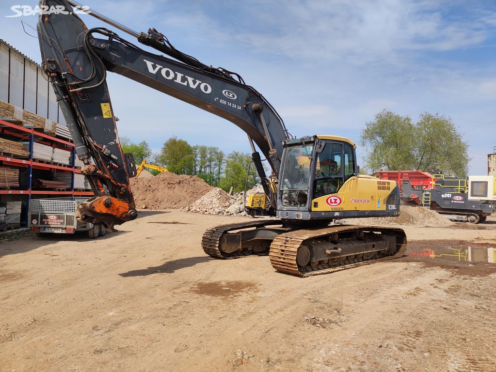 Pásový bagr Volvo EC210CL