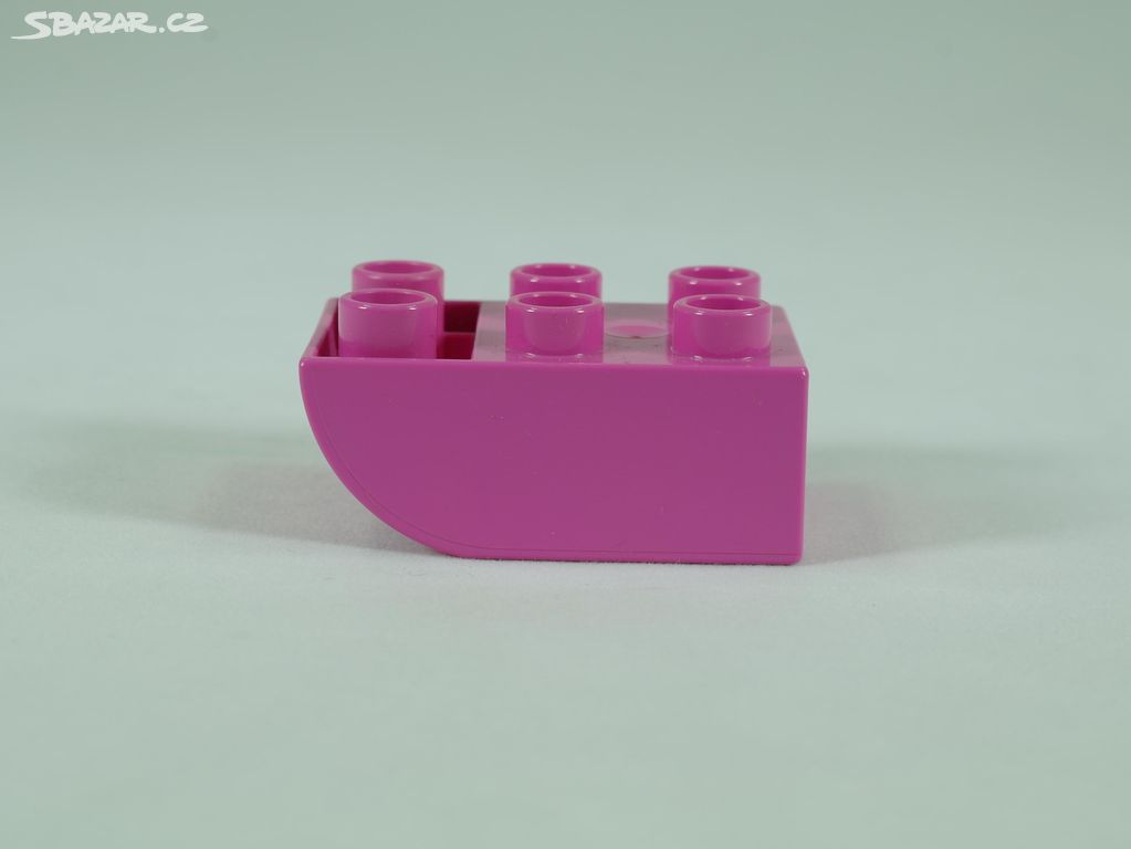 LEGO DUPLO cihla 2x3 se zakřivenou spodní částí