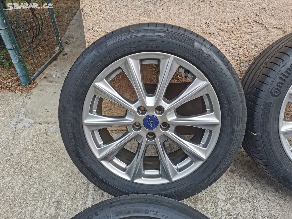 Ford Kuga - originál 18" alu disky s letnými pneu