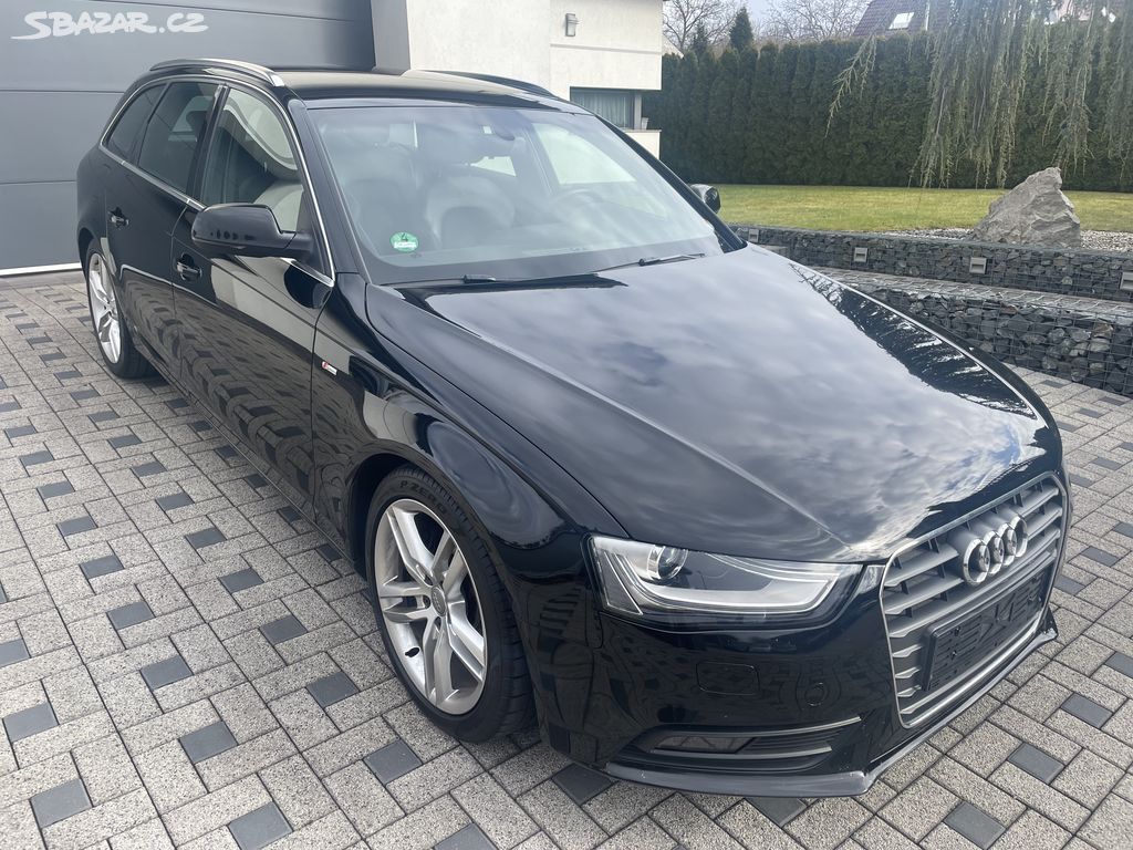 AUDI A4 AVANT B8 FACELIFT 2,0TDI MANUÁL 3xS-Line!